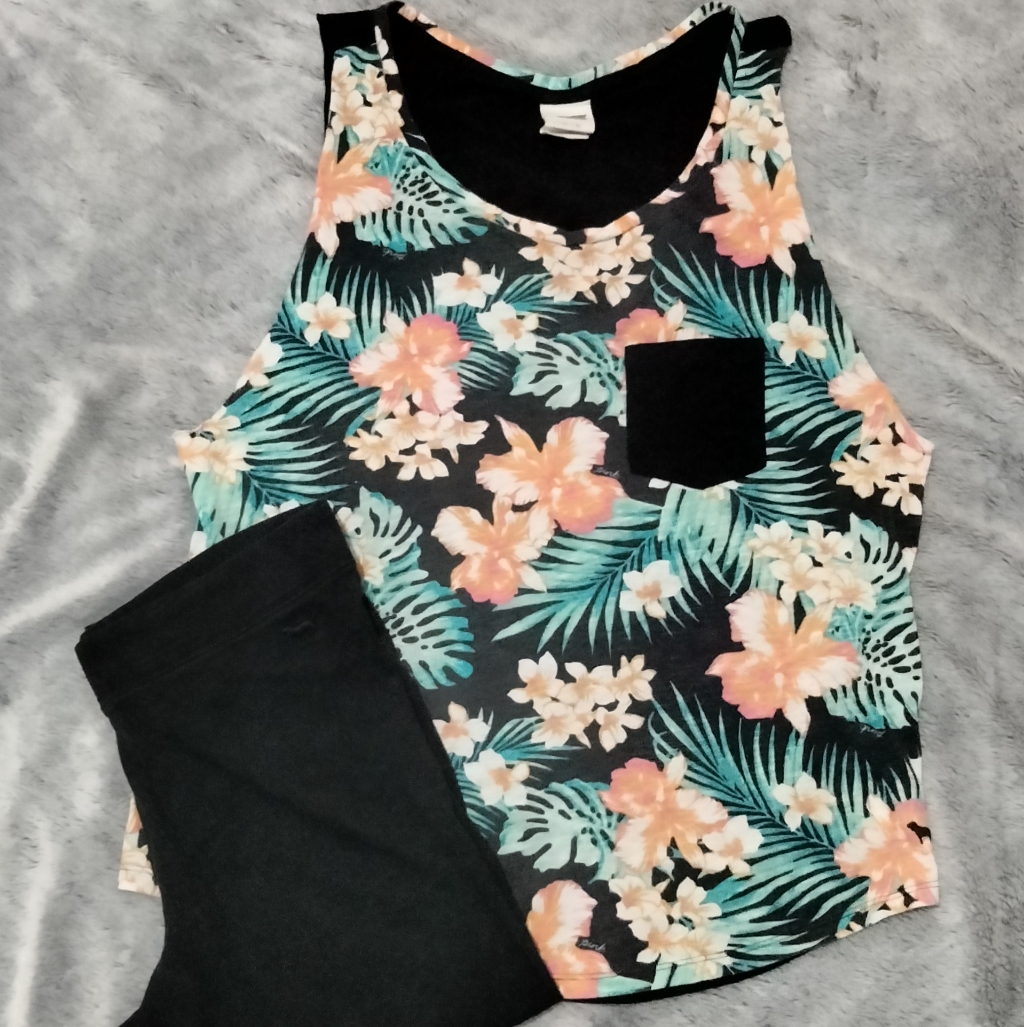 Vs/Pink